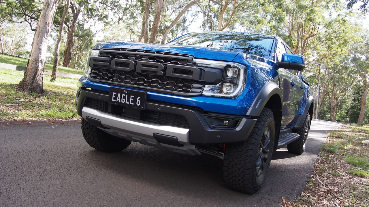 Ford Ranger Raptor with EAGLE 6 Number Plate